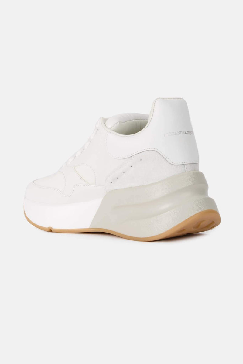 Baskets blanches Oversized Runner Alexander McQueen