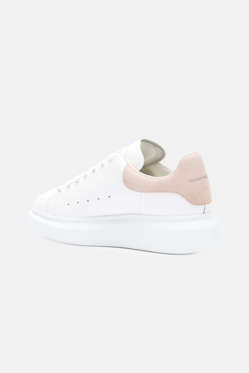 Baskets basses blanches et rose poudré Alexander McQueen