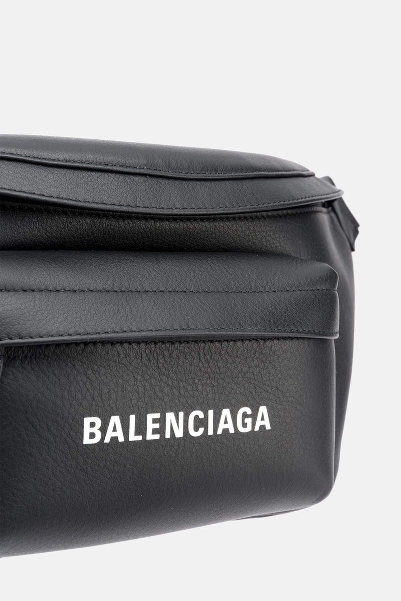 Sac ceinture en cuir "Everyday" Balenciaga