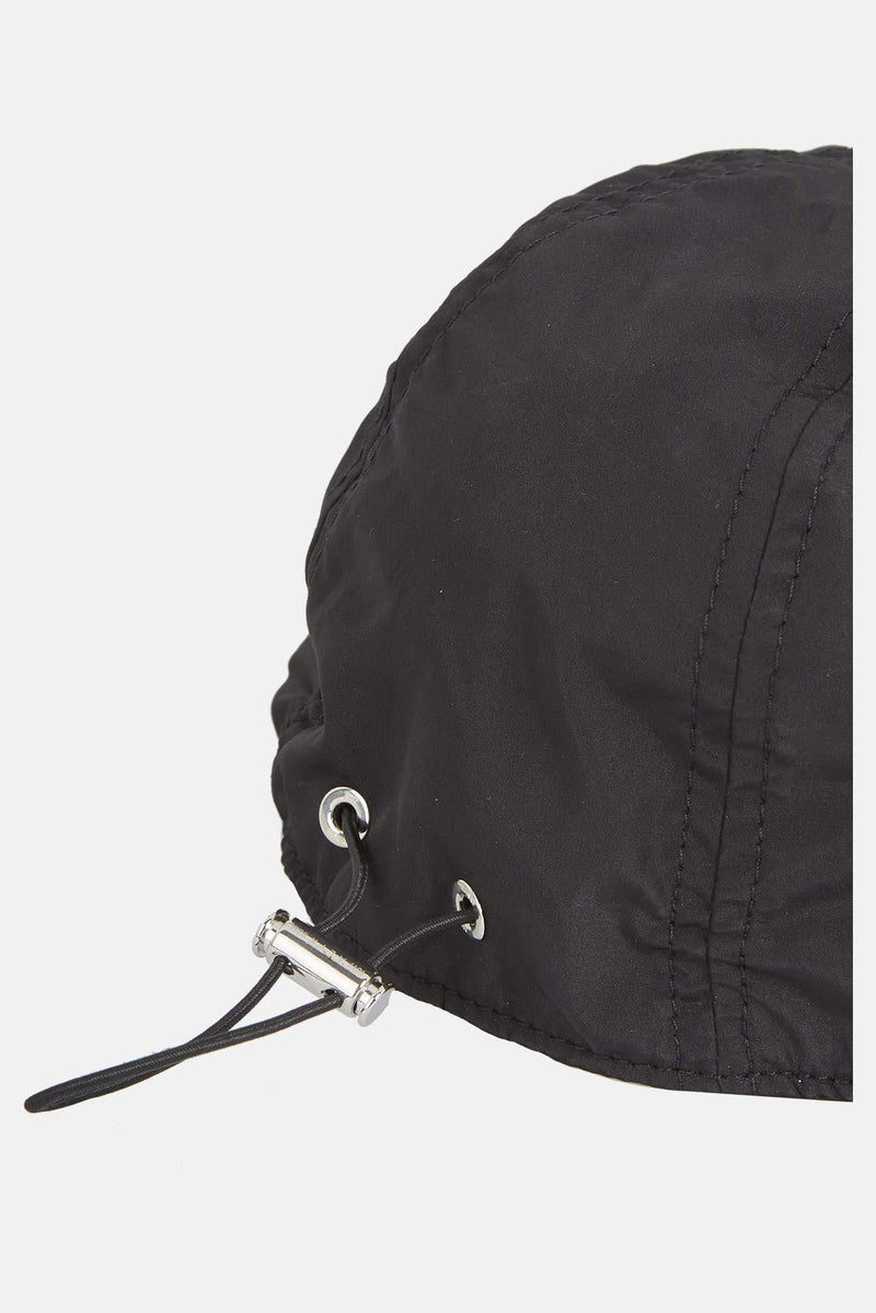 Casquette noire avec poche latérale zippée 1017 ALYX 9SM