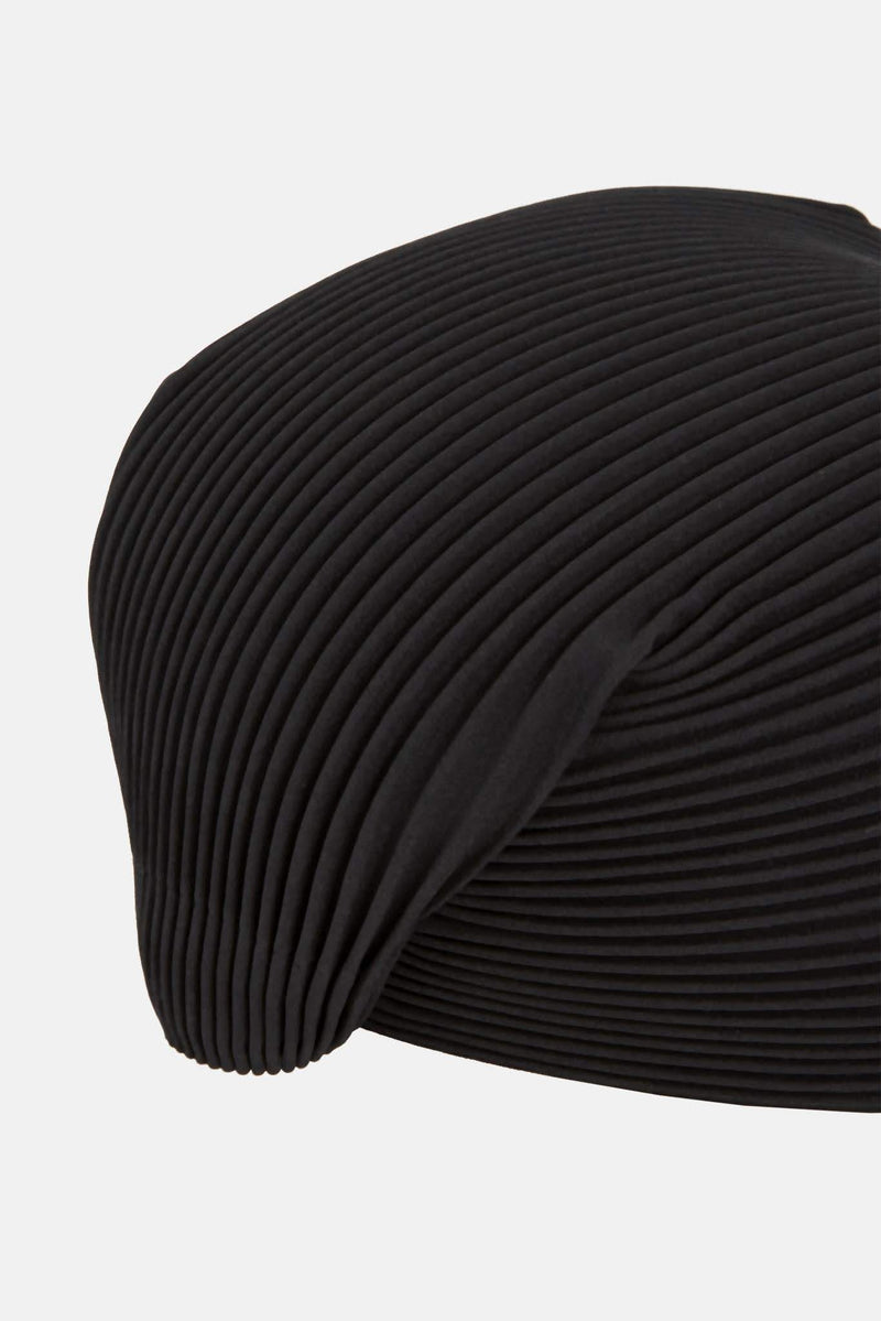 Casquette plissée noire Issey Miyake