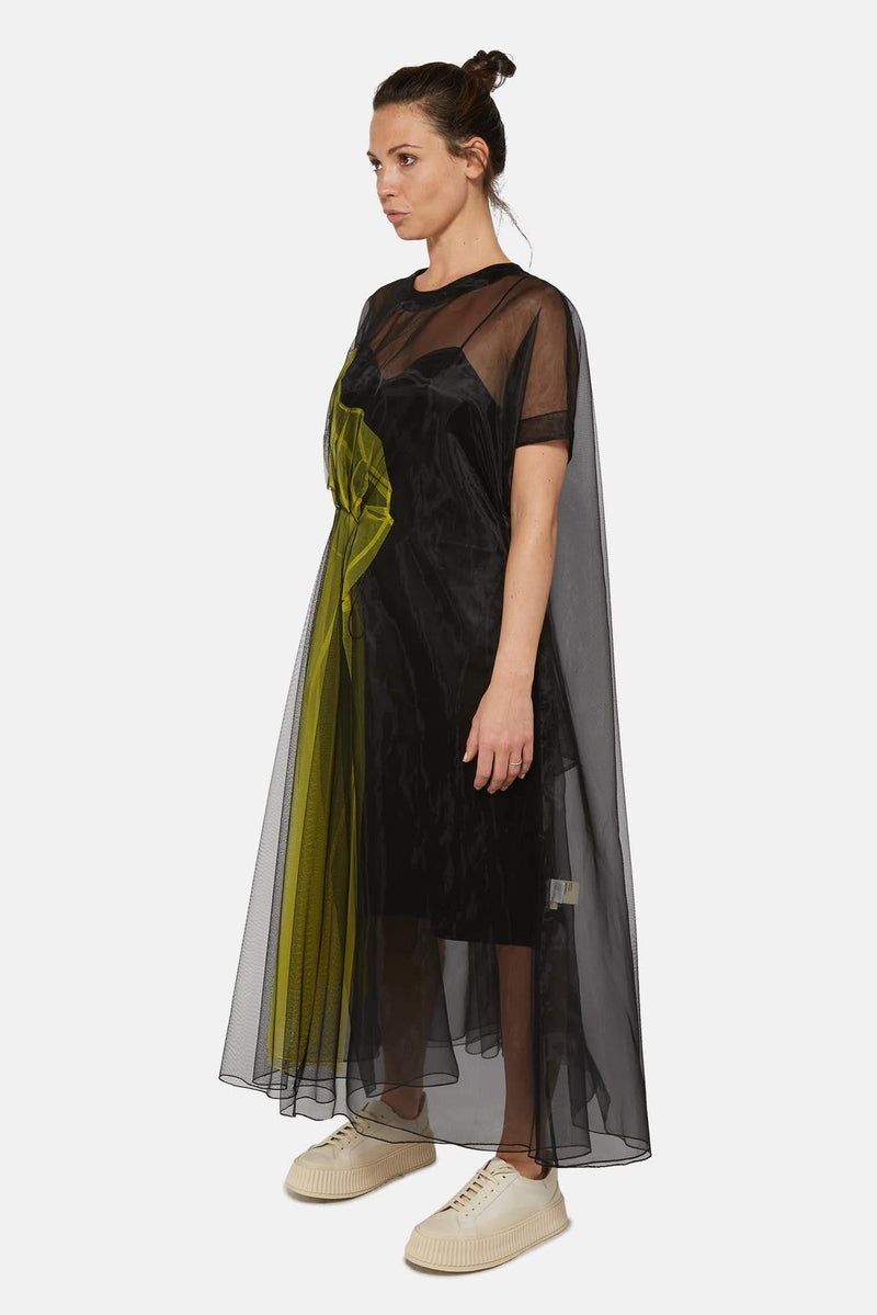 Robe longue noire froncée  Quetsche