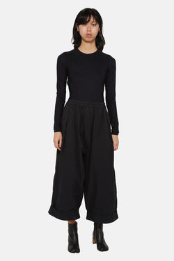 Pantalon crop en coton noir Toogood