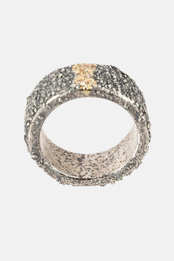 Bague à reliefs en argent Tobias Wistisen