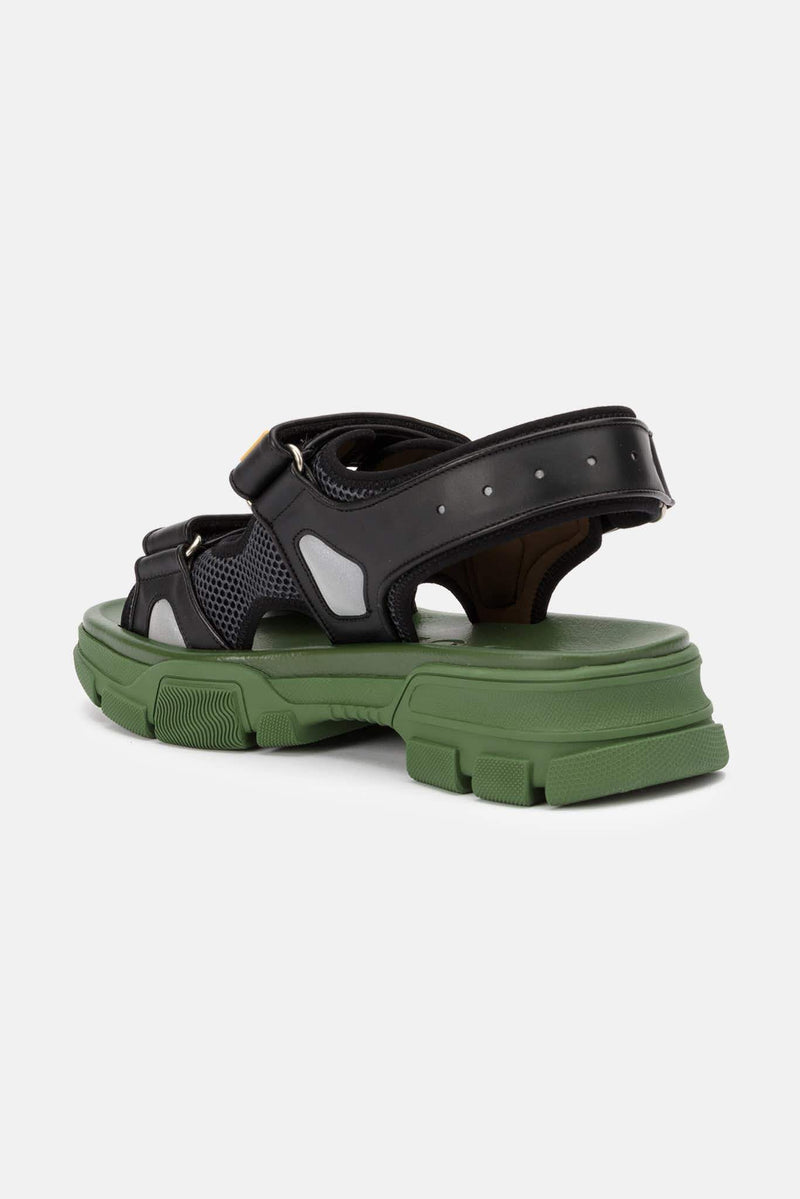 Sandales en cuir noires Gucci