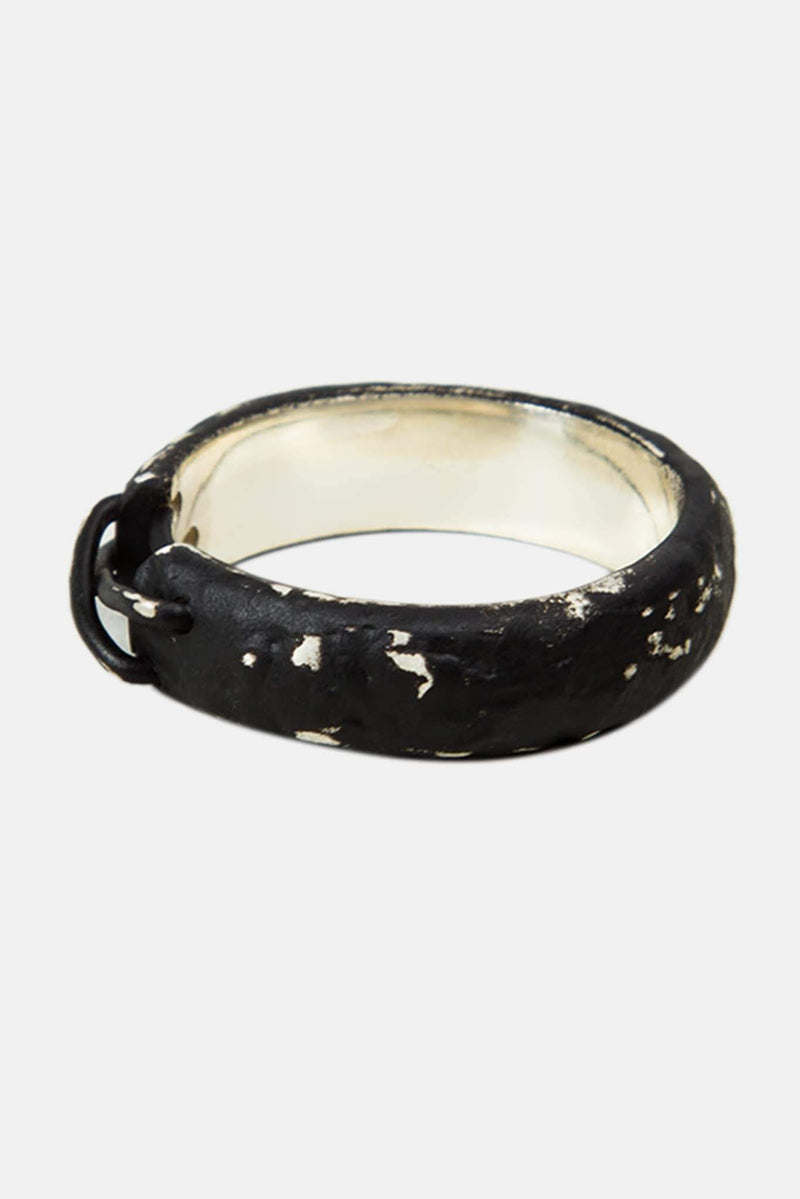 Bague en argent noir Narrow Stitch Tobias Wistisen